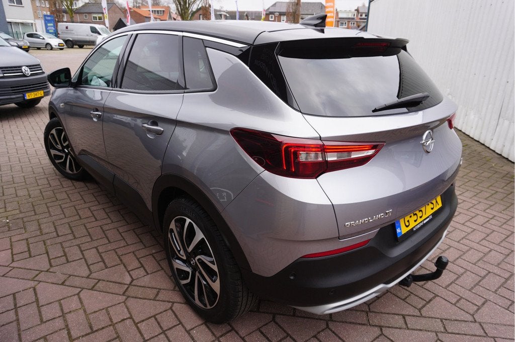Opel Grandland X 1.2 Turbo Business Executive (bj 2019), Voorwielaandrijving, Gebruikt, 1199 cc, Bedrijf