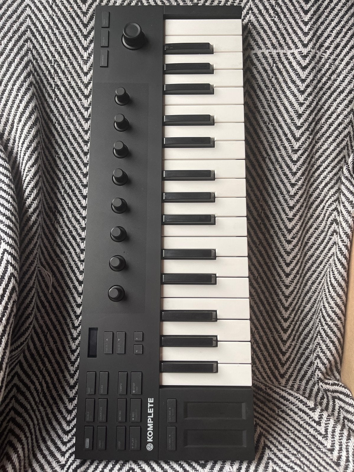 Native Instruments Komplete Kontrol M32 MIDI Keyboard, Overige merken, Zo goed als nieuw, Met midi-aansluiting, Overige aantallen