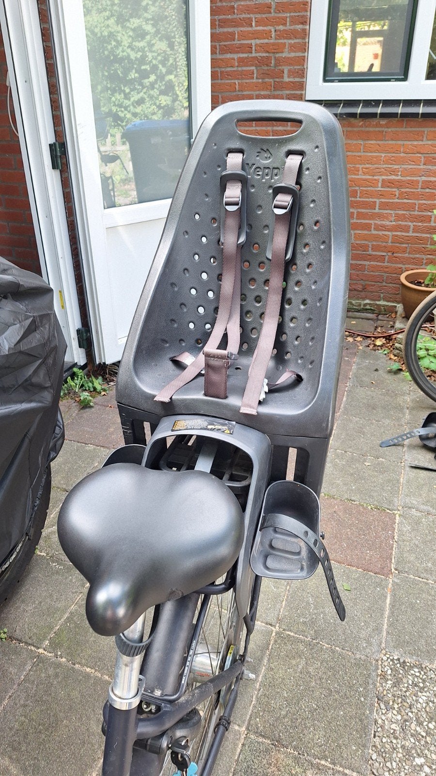 yepp fietsstoeltje achterop incl adapter, Ophalen, Gebruikt