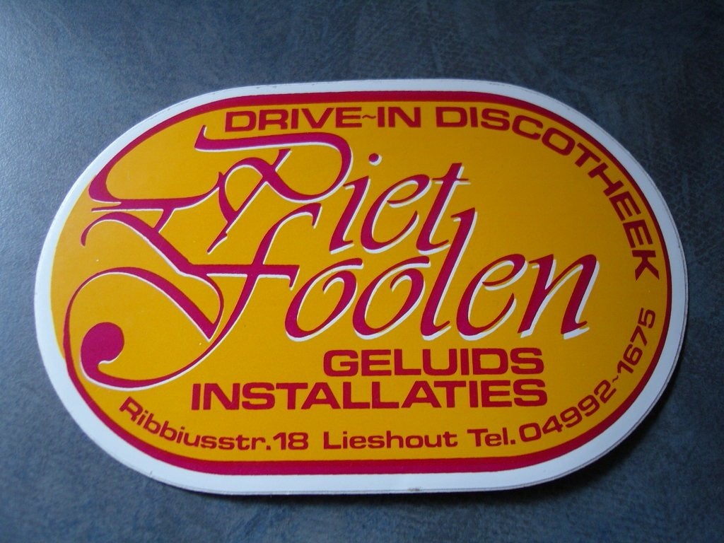 sticker lieshout drive-in discotheek PIET FOOLEN ribbiusstr, Ophalen, Zo goed als nieuw