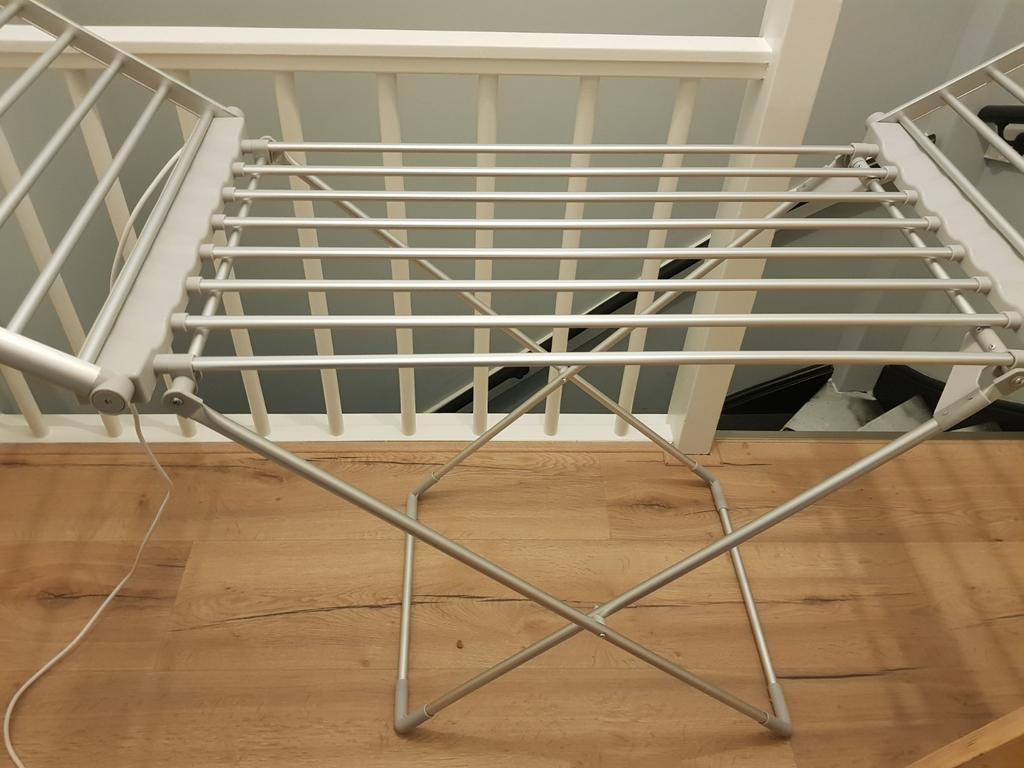 Elektrisch droogrek - Umuzi Heating Dryer, Ophalen of Verzenden, Zo goed als nieuw