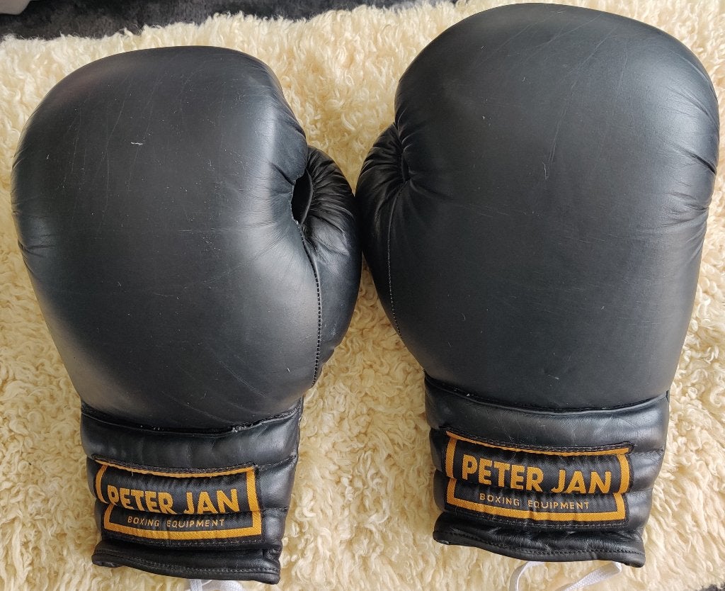 2xPeter Jan bokshandschoenen zwart/Zakhandschoenen zwart, Sport en Fitness, Boksen, Ophalen of Verzenden, Gebruikt, Bokshandschoenen