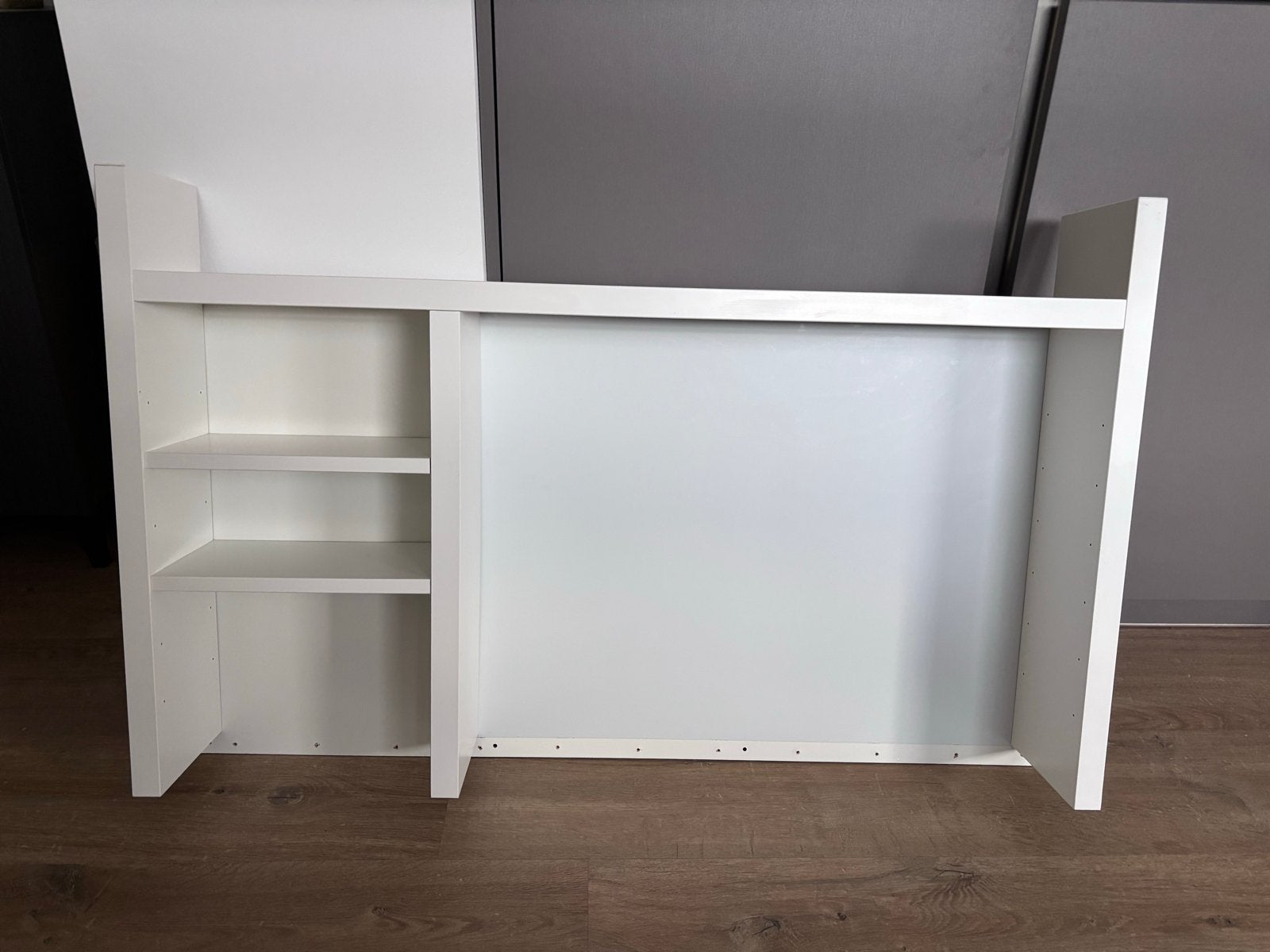 IKEA Micke bureau opzetstuk met magnetische achterwand, Ophalen, Opbergruimte, Zo goed als nieuw, IKEA