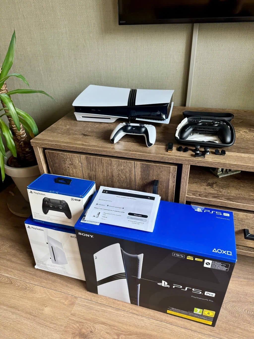 Playstation 5 Pro 2TB SSD + Disc drive + 2 Controllers + Bon, Ophalen of Verzenden, Zo goed als nieuw, Playstation 5
