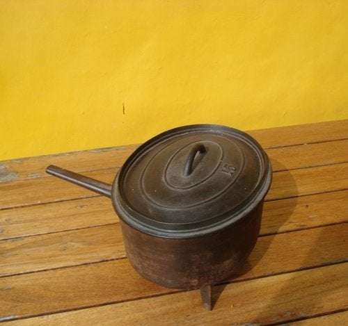 Franse gietijzeren cocotte ., Antiek en Kunst, Ophalen of Verzenden