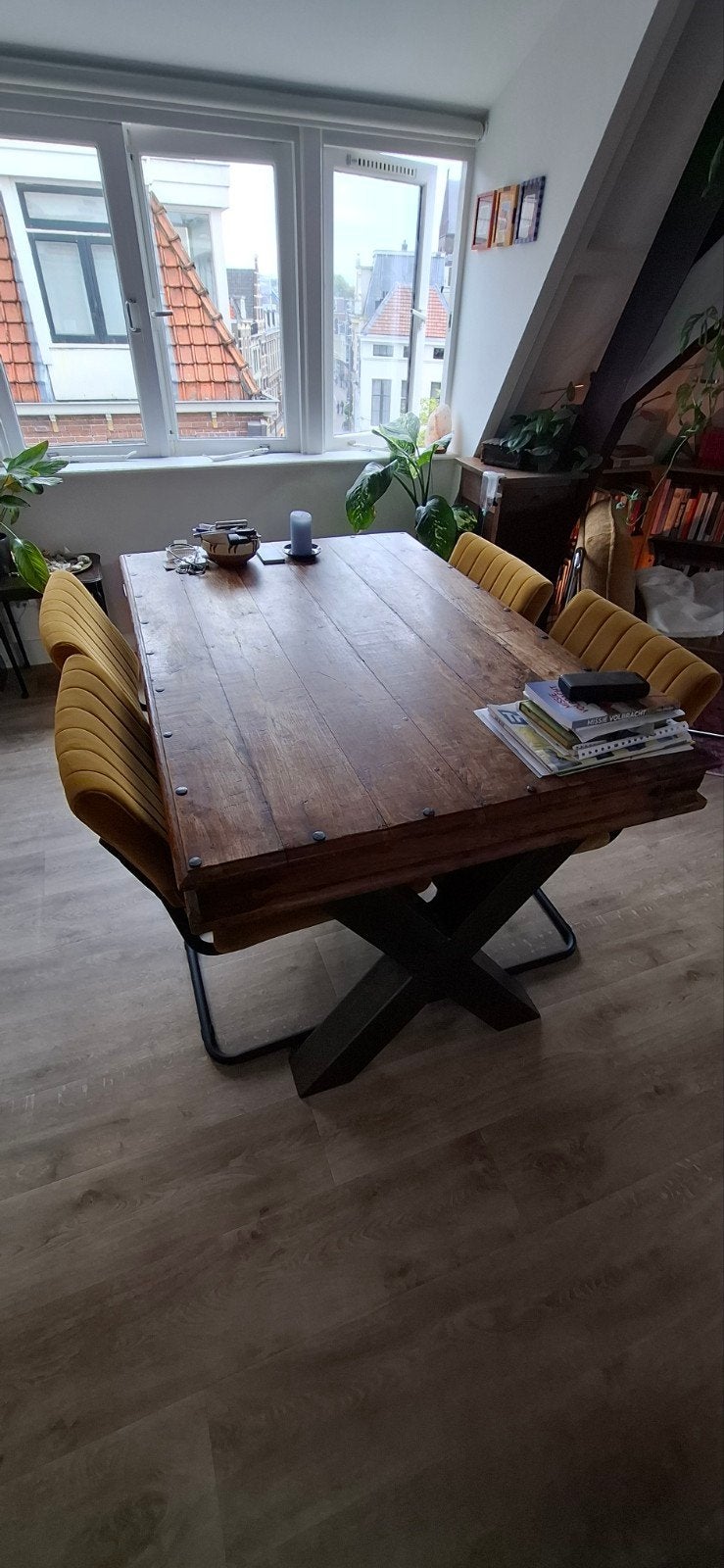 Antiek houten eettafel, Ophalen