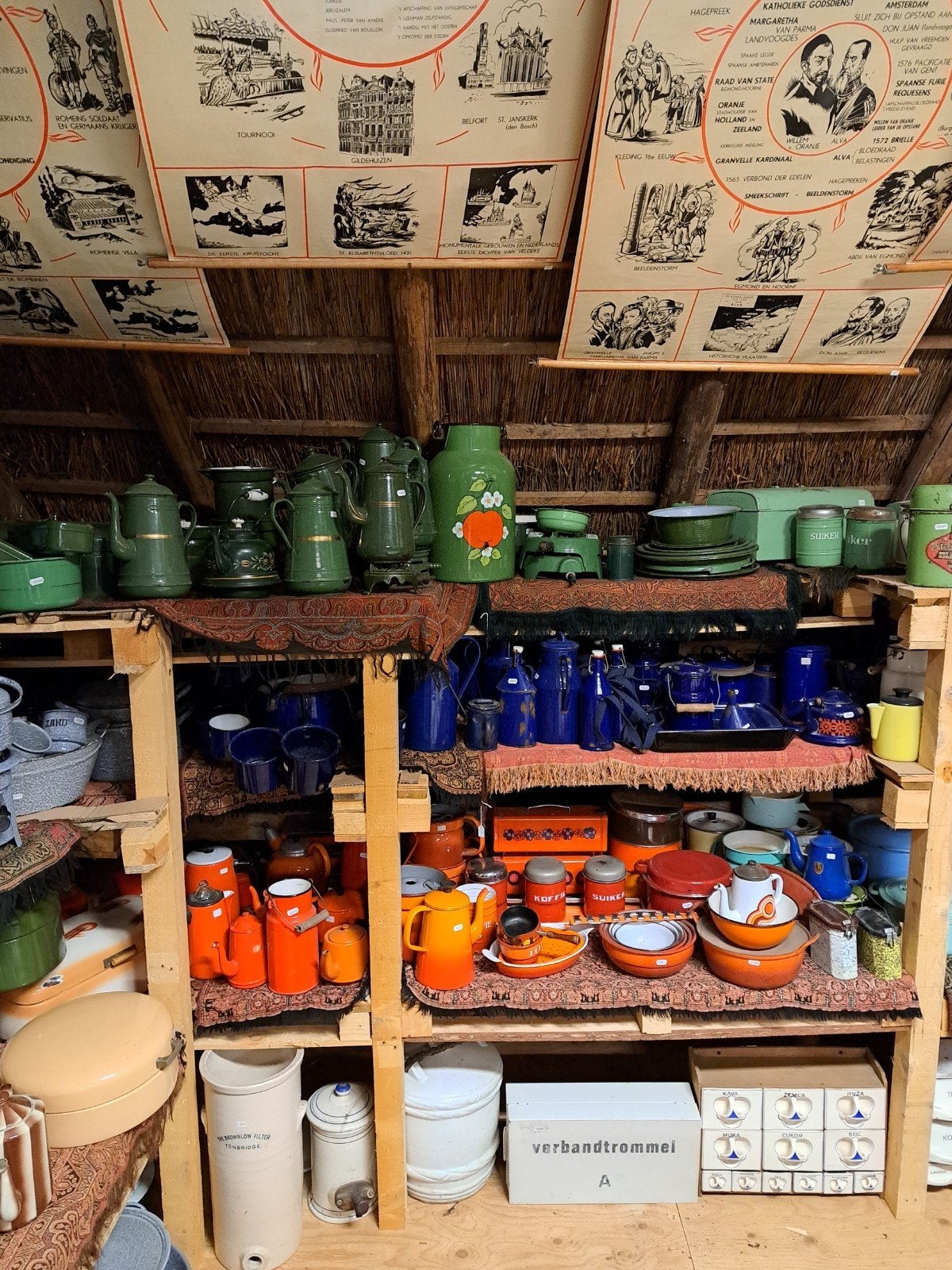 Leuk oude oranje emaille, Ophalen