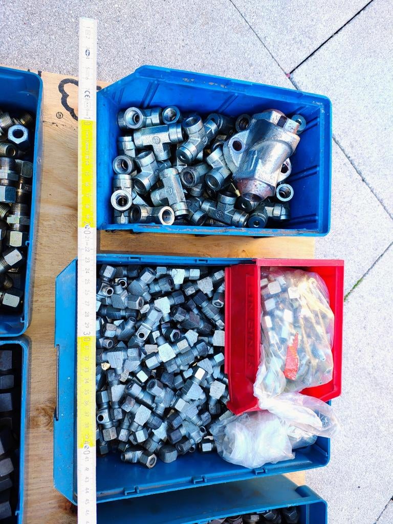 Grote partij hydrauliek en pneumatiek toebehoren/fittingen, Doe-het-zelf en Verbouw, Ophalen of Verzenden, Zo goed als nieuw