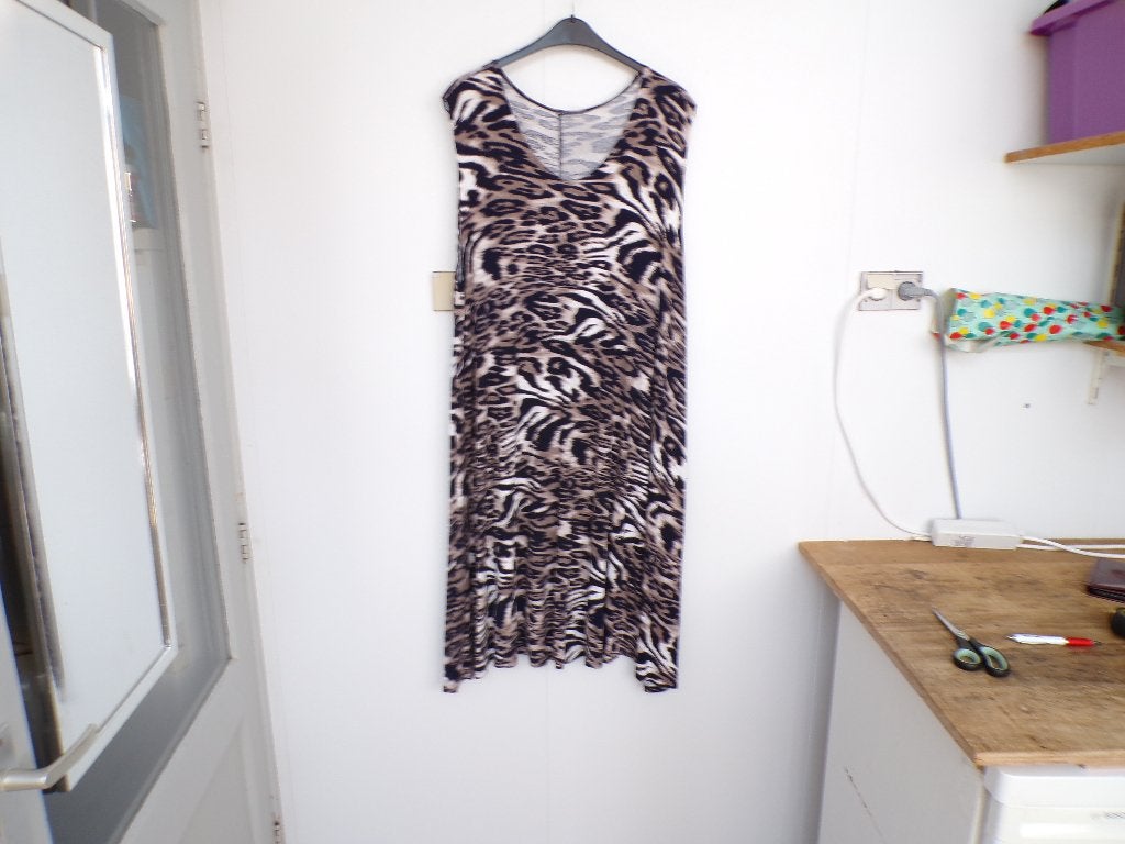 Tricot jurk donkerblauw/wit/taupe A-lijn 50/52, Kleding | Dames, Meerkleurig, Jurk, Ophalen of Verzenden, Nvt