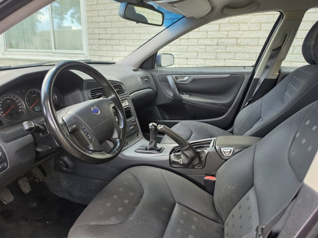 Volvo V70 2.4 170pk Airco/Cruise Nieuwe APK ✅, Blauw, 170 pk, Euro 4, 84 €/maand