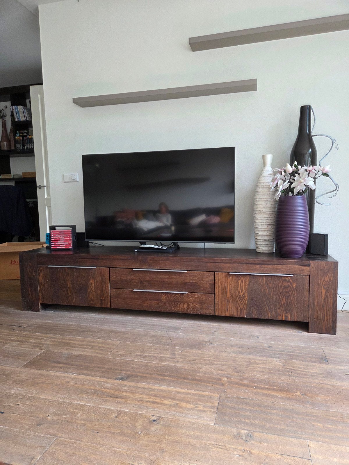 TV-meubel van eikenhout met veel opbergruimte, Ophalen, Eikenhout, 200 cm of meer, Minder dan 100 cm