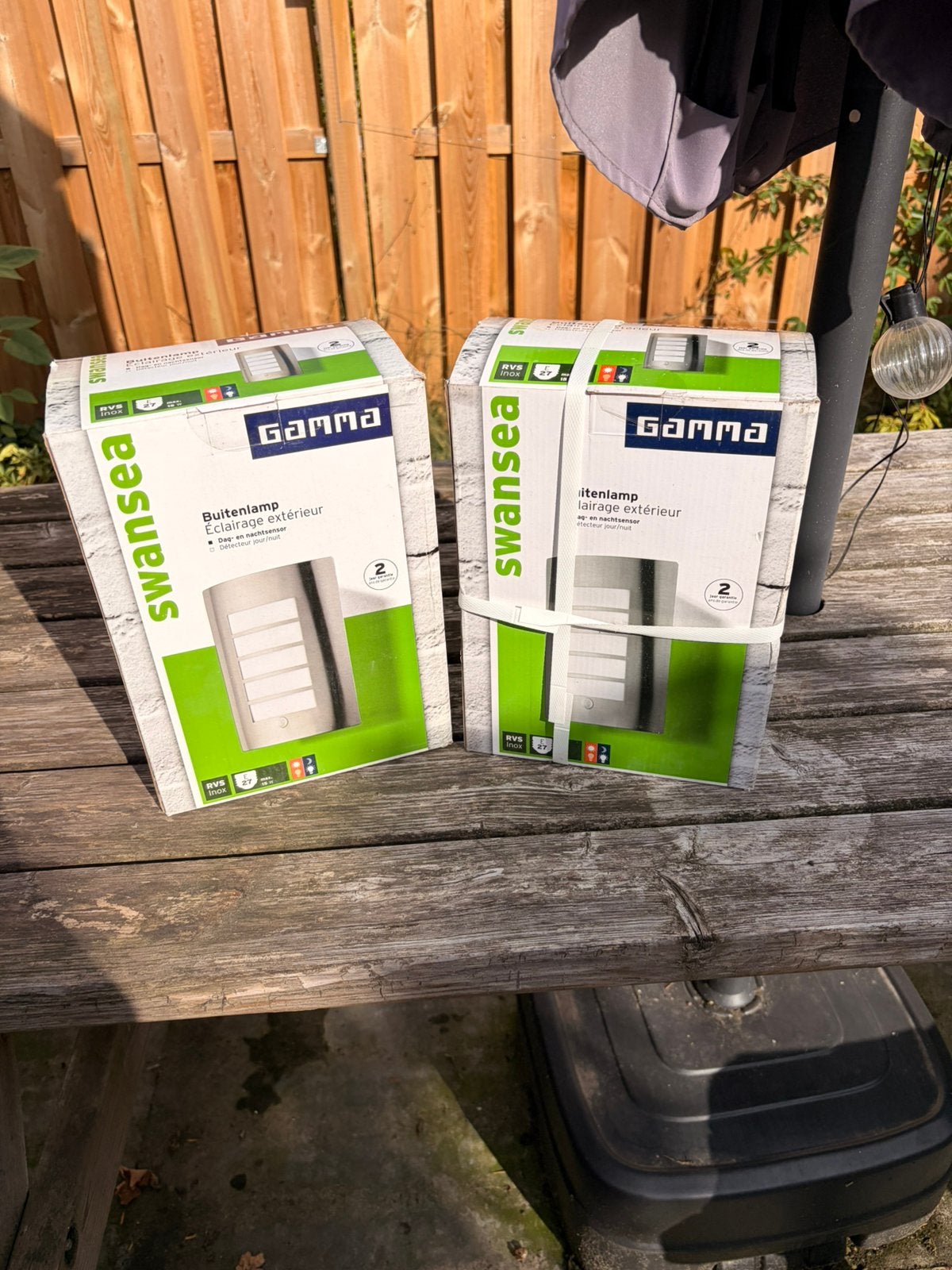 2 swansea buitenlampen met sensor, Minder dan 50 watt, Wandlamp, Nieuw, Ophalen of Verzenden