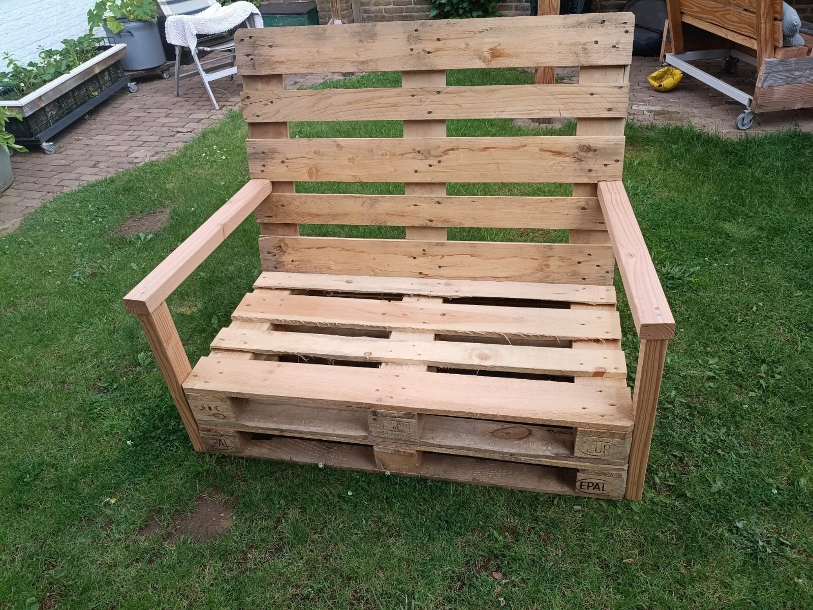 Bankje van pallethout, Ophalen, Hout