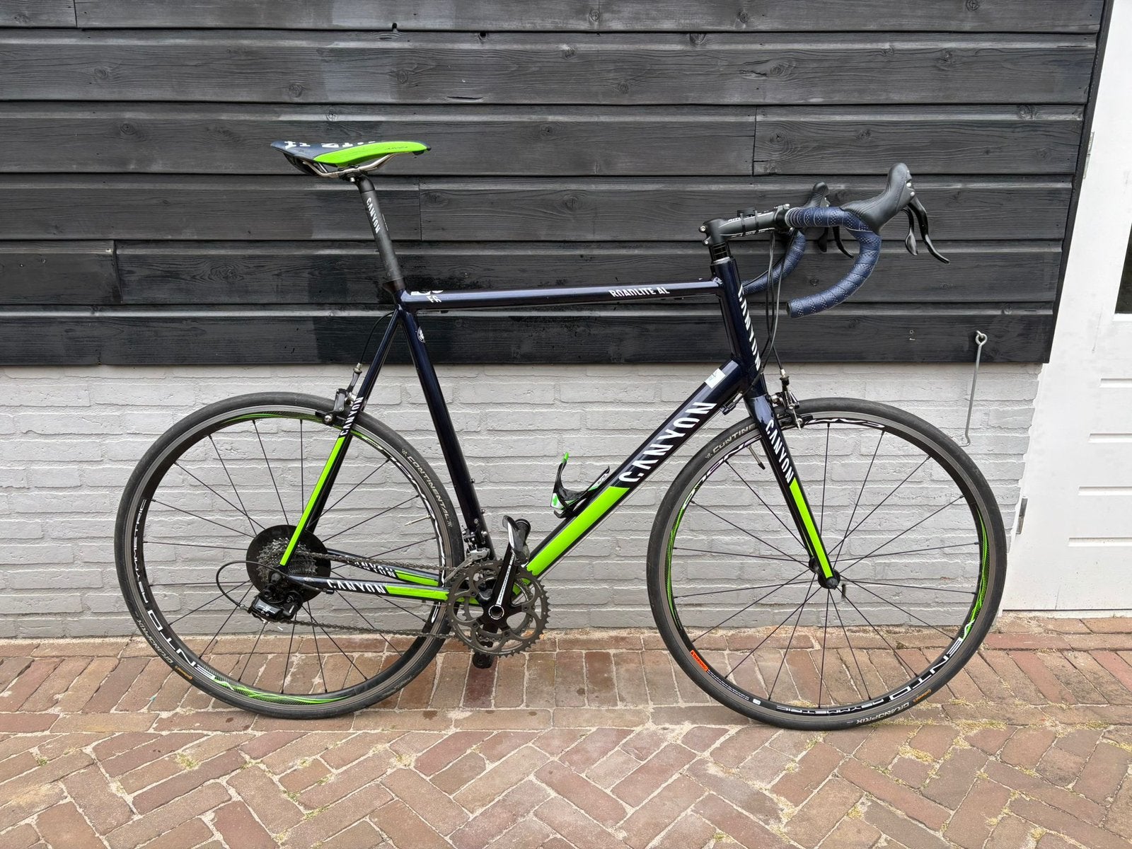 Canyon Roadlite AL 7.0 Team Movistar-Campagnolo Athena - 3XL, 28 inch, Gebruikt, Aluminium, Meer dan 20 versnellingen