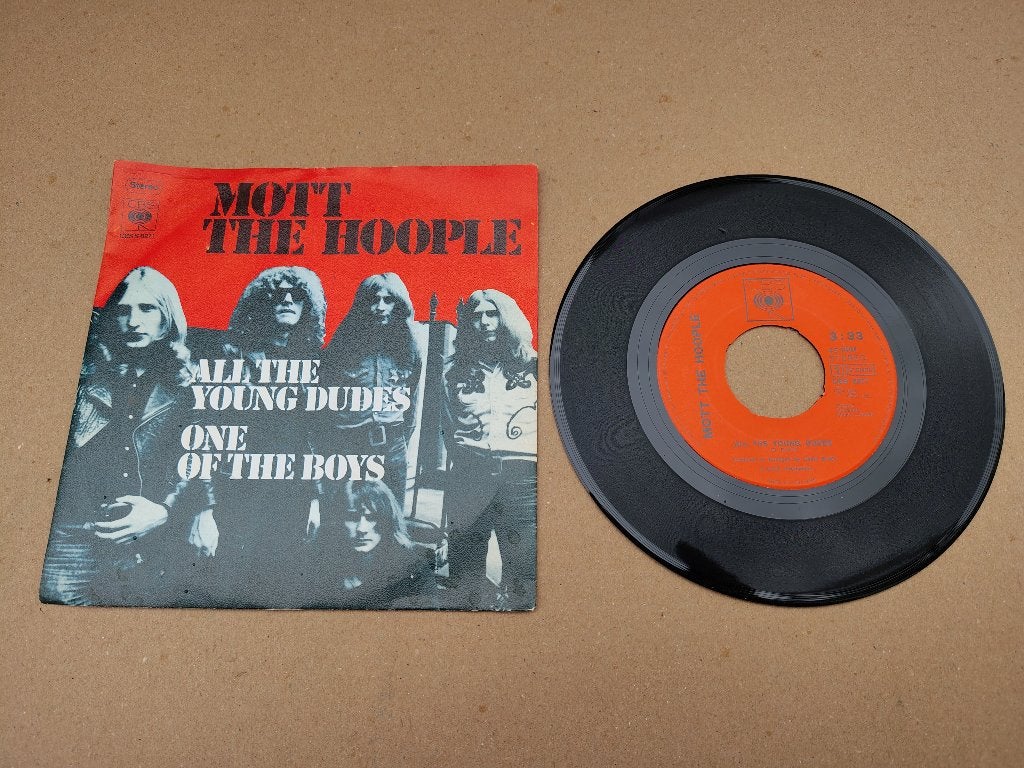 Single: Mott The Hoople - All The Young Dudes (1972), Ophalen of Verzenden, Gebruikt, 7 inch, Pop