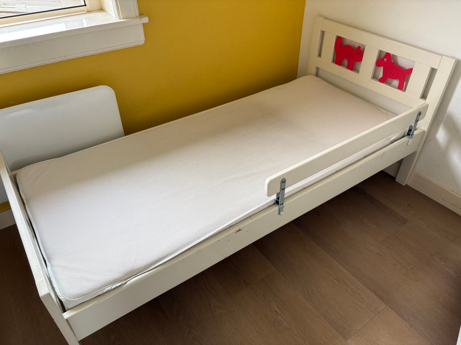 Mooi Kinderbedje 70 x 160 cm, Ophalen, Gebruikt, Wit, 190 cm of minder