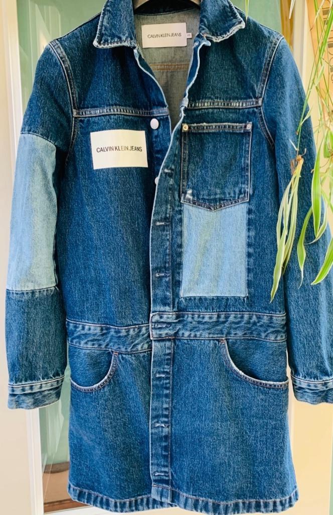 Lange spijkerjas Calvin Klein, Kleding | Dames, Jassen | Zomer, Blauw, Ophalen of Verzenden, Zo goed als nieuw, Calvin Klein Jeans