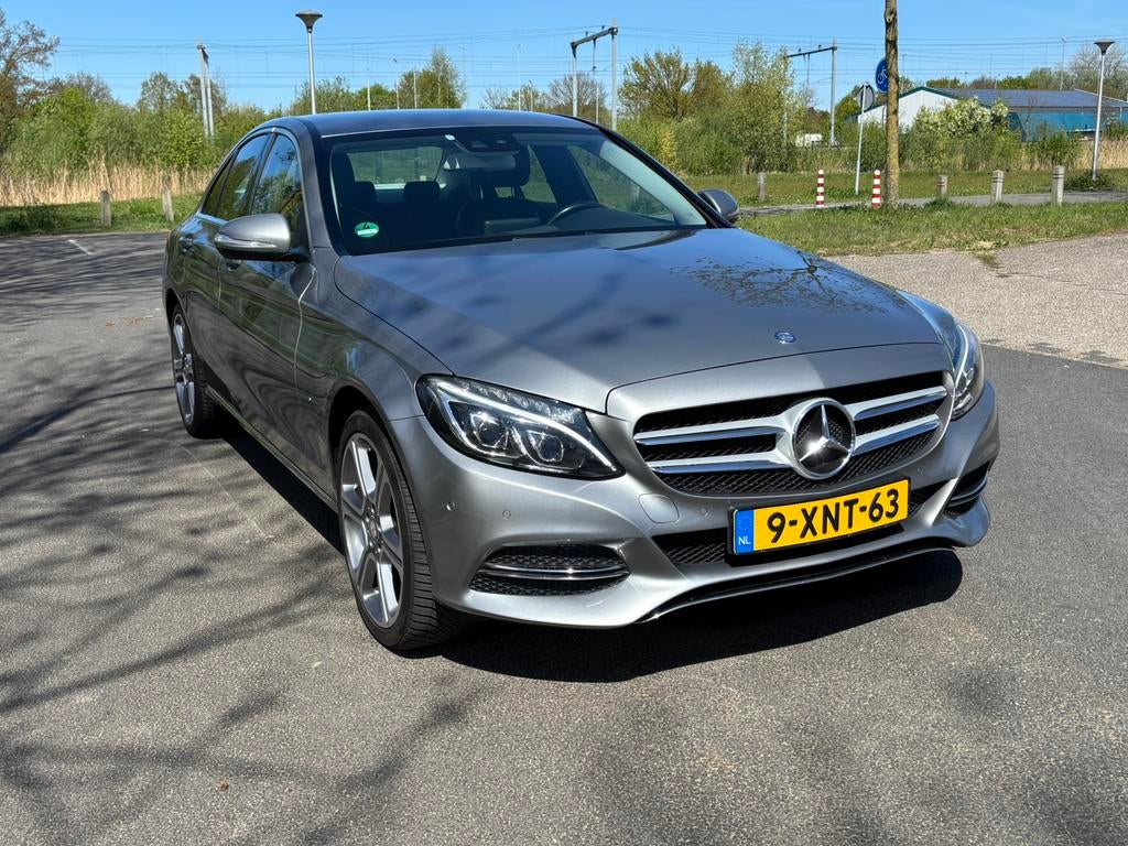 Mercedes-Benz C-Klasse C180 2014 Grijs, Achterwielaandrijving, 1295 kg, Handgeschakeld, Particulier