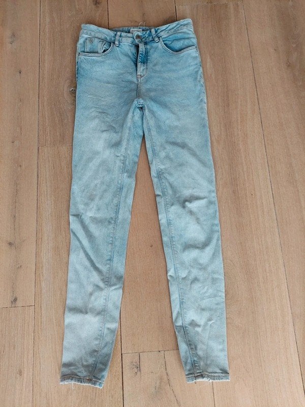 Spijkerbroek van District Nørrebro. Maat 28 (S), Blauw, Ophalen of Verzenden, Zo goed als nieuw, W28 - W29 (confectie 36)