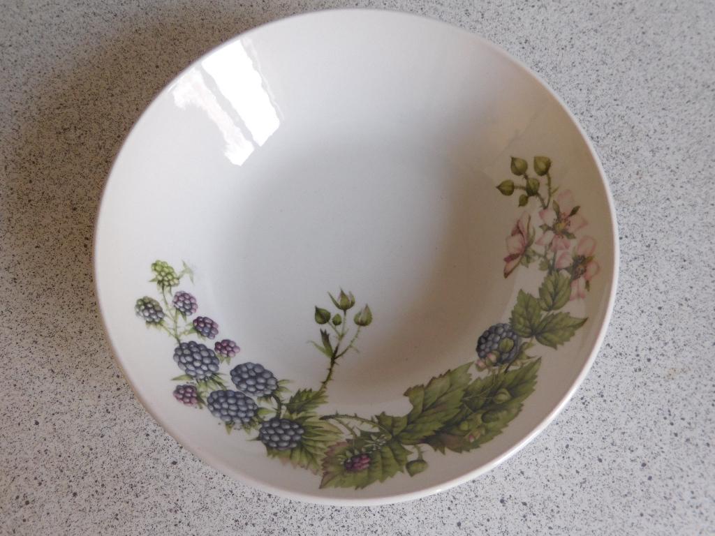 Diep Bord 19 cm. Braam Bosvruchten Wedgwood Marjolein Bastin, Huis en Inrichting, Keuken | Servies, Ophalen of Verzenden, Zo goed als nieuw