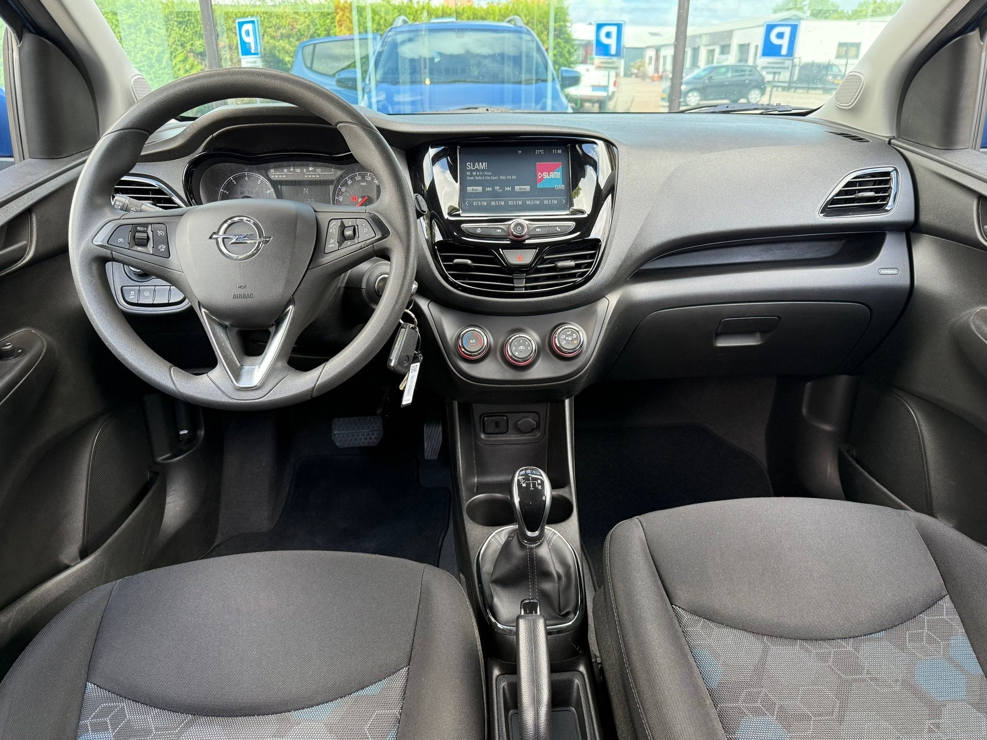 Opel KARL 1.0 Rocks Online Edition - Automaat - Media Apple/, Auto's, 839 kg, Stof, Gebruikt, Blauw