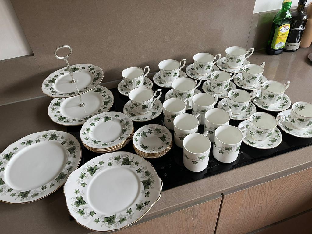 Duchess Ivy Bone China servies – compleet vintage servies, Huis en Inrichting, Keuken | Servies, Ophalen, Porselein, Overige stijlen