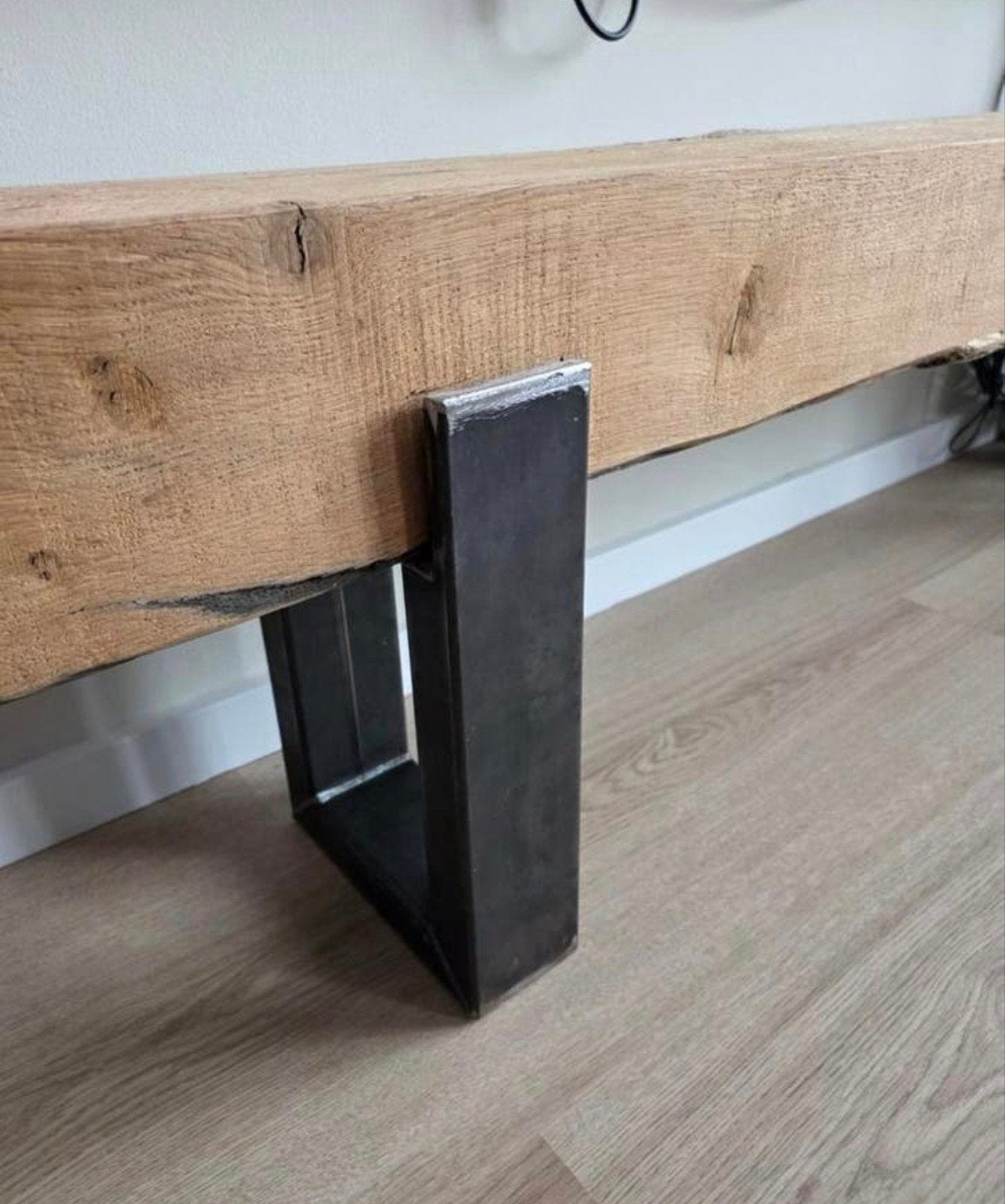 Massief eiken bankje/sidetable met stalen poten, Huis en Inrichting, Banken | Bankstellen, Ophalen, Gebruikt, 150 tot 200 cm, Driepersoons