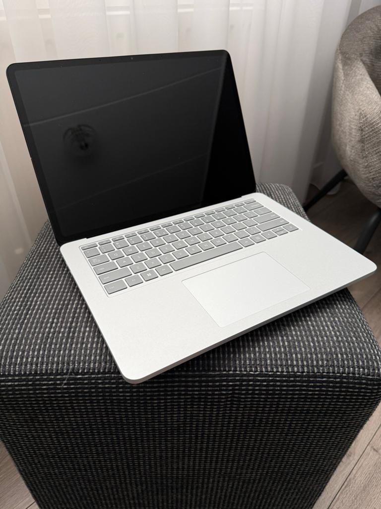 Microsoft surface laptop studio, Ophalen of Verzenden, 14 inch, 2 tot 3 Ghz, SSD