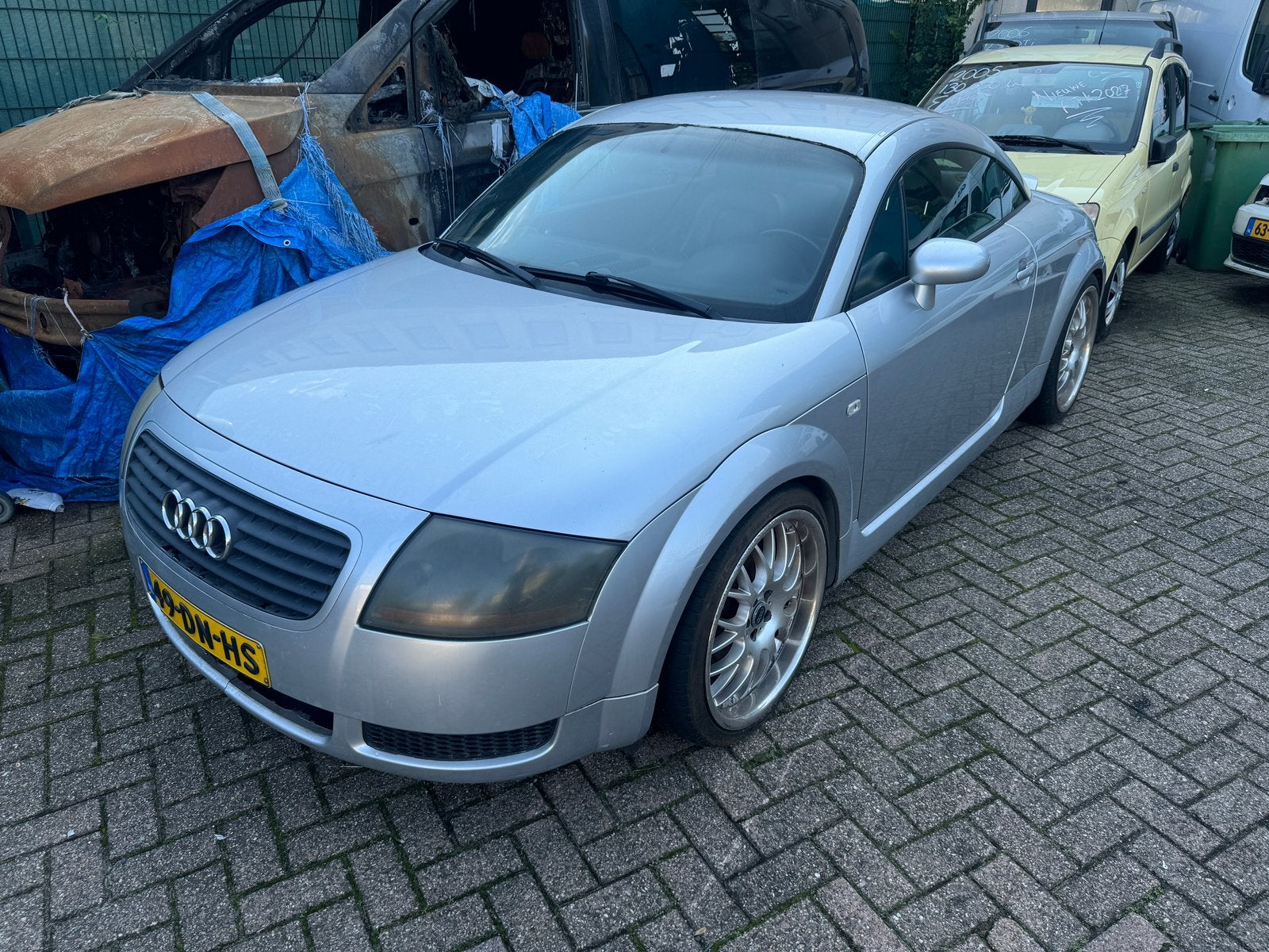 Audi TT 1.8-5v T Coupe 132KW 1999 Grijs handbak opknapper, Auto's, Voorwielaandrijving, TT, Zwart, 4 cilinders