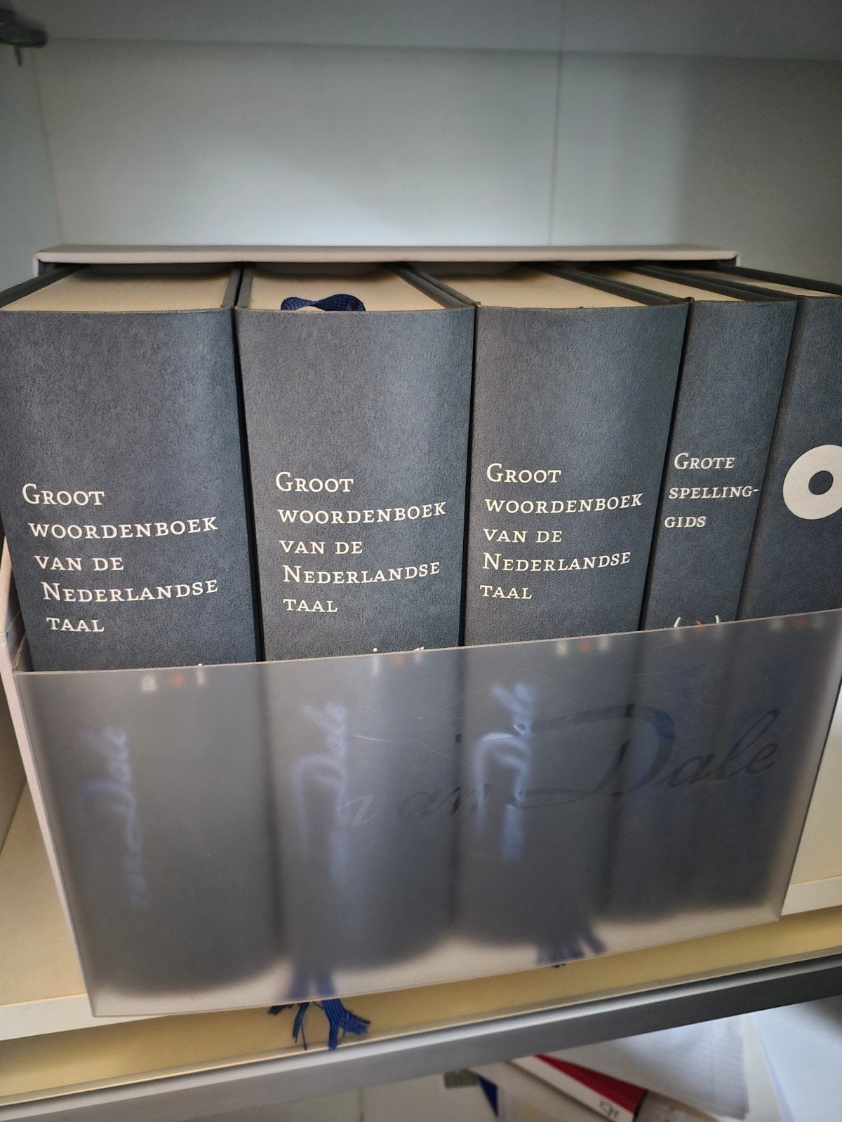 Groot Woordenboek van de Nederlandse Taal - Van Dale, Nederlands, Ophalen of Verzenden, Zo goed als nieuw, Van Dale