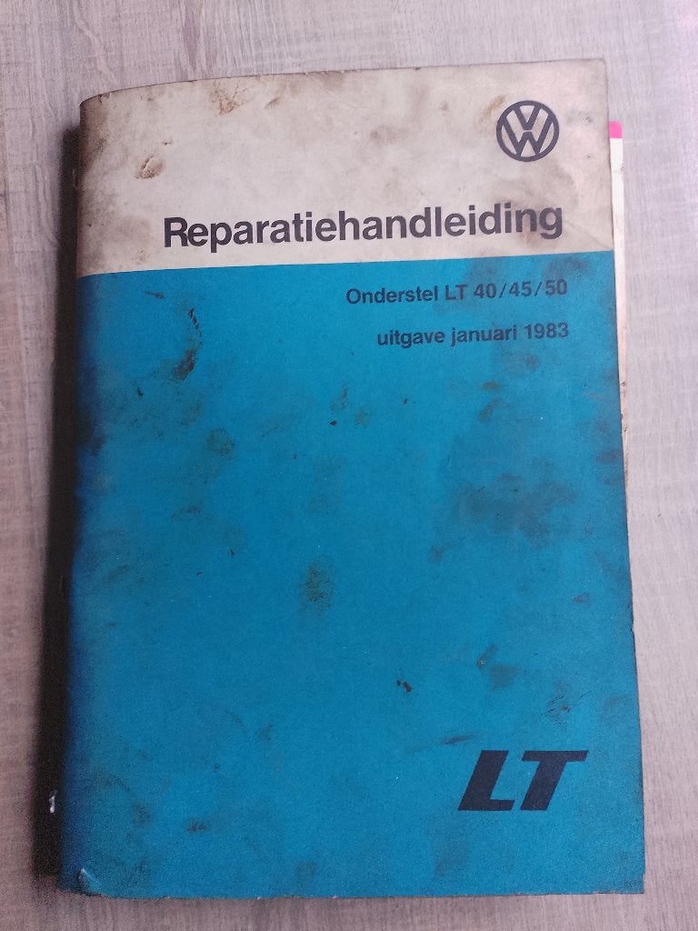Volkswagen LT 40 45 50 type1 dealer werkplaatsboek Onderstel, Verzenden, Gelezen, Volkswagen