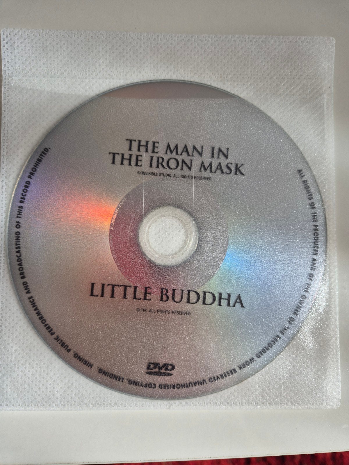 DVD: The Man in the Iron Mask & Little Buddha (2-in-1), Vanaf 12 jaar, Ophalen of Verzenden, Gebruikt