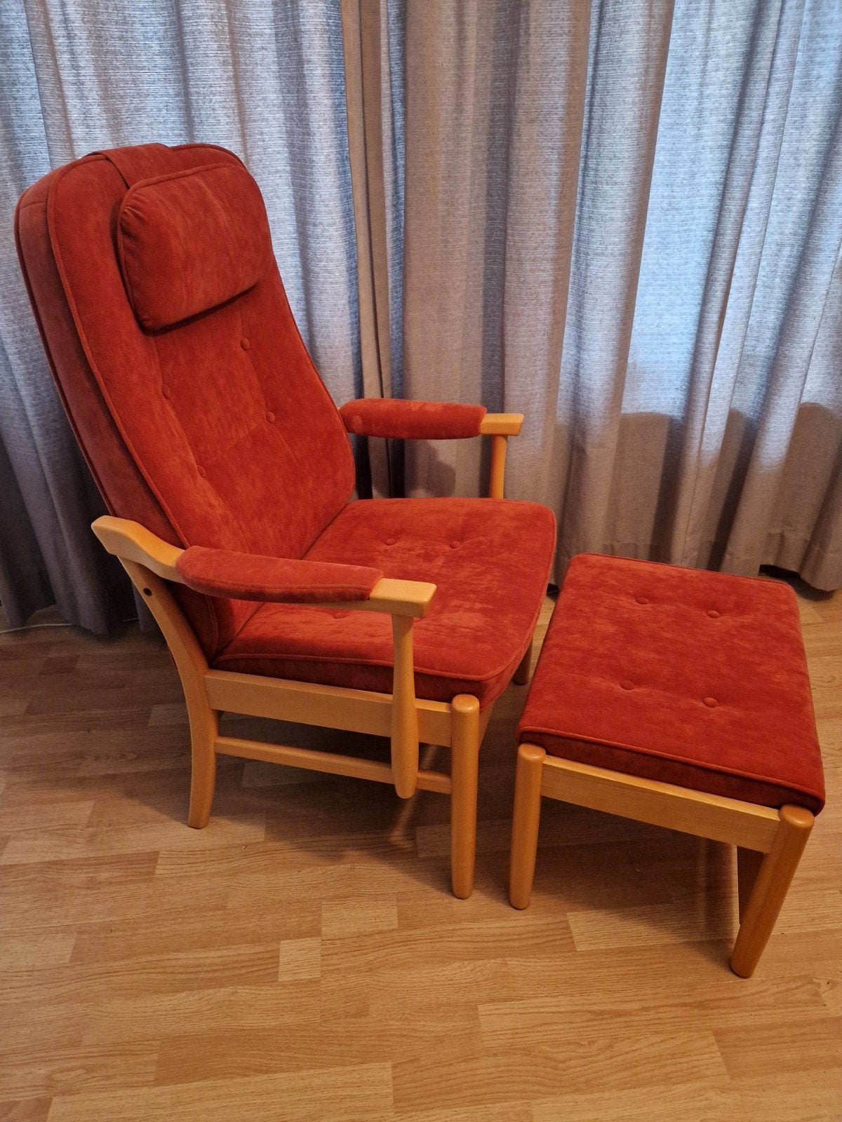 Farstrup fauteuil en hocker, ZGAN, Huis en Inrichting, Fauteuils, Farstrup, 75 tot 100 cm, Ophalen of Verzenden, Zo goed als nieuw
