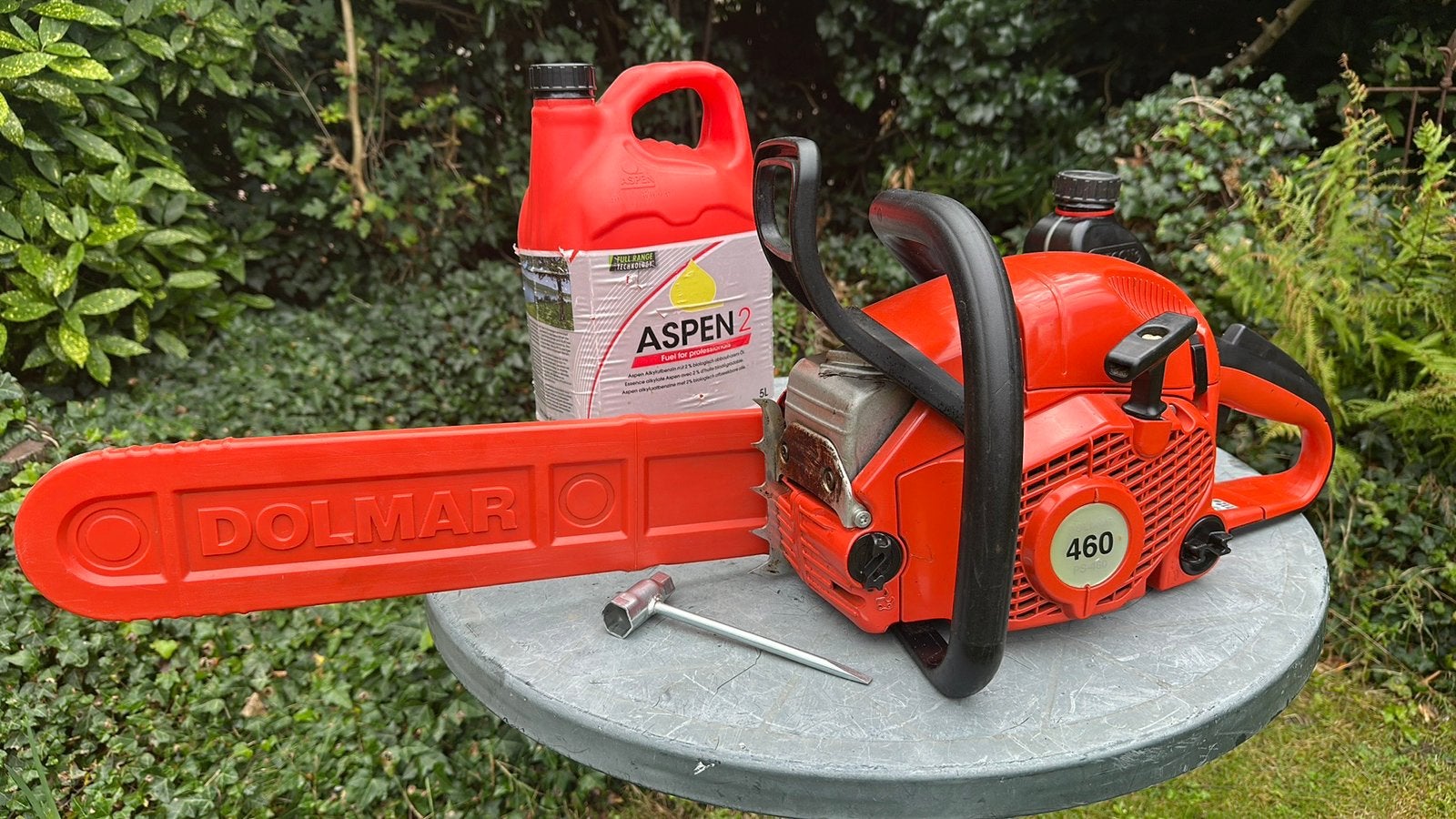 Keurige en niet van nieuw te onderscheiden dolmar kettingzaa, Tuin en Terras, Ophalen of Verzenden, Zo goed als nieuw, Overige soorten