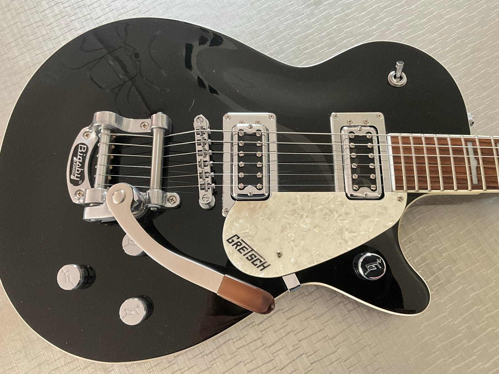 Gretsch Electromatic G5230T met Bigsby, versterker en effect, Met versterker, Zo goed als nieuw, Solid body, Ophalen