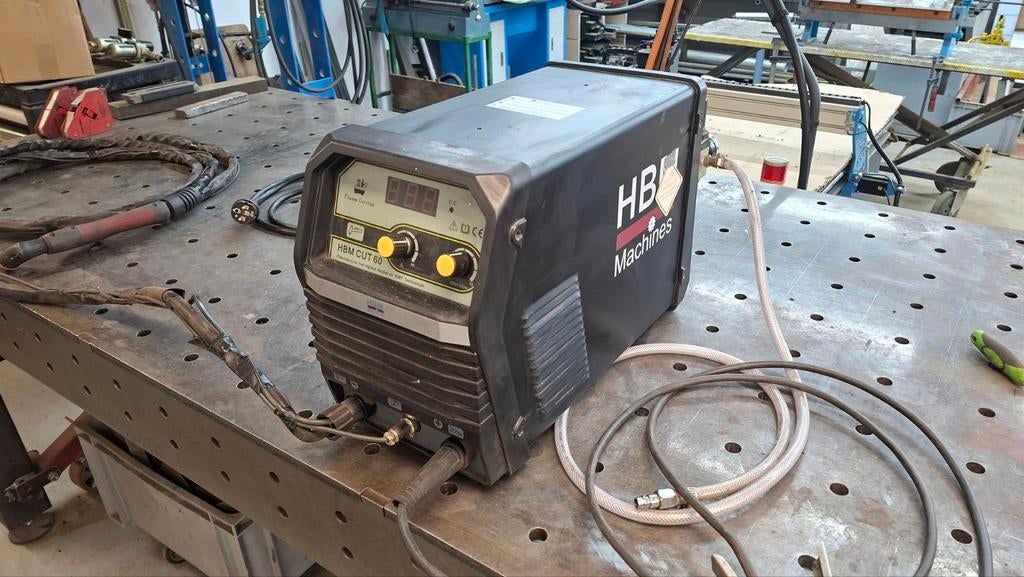 HBM Plasmasnijder 60A 230V, Doe-het-zelf en Verbouw, Ophalen, Gebruikt, Minder dan 150 ampère, Overige typen
