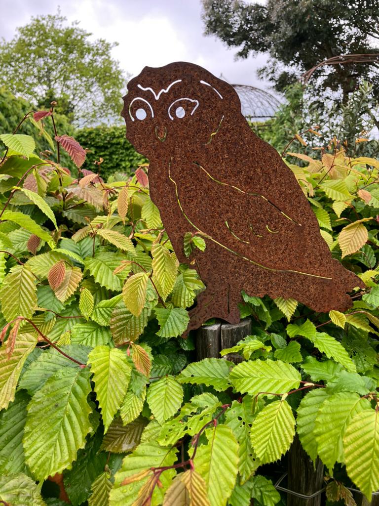 Roest metalen uil op schroef, Tuin en Terras, Tuinstekers, Ophalen of Verzenden, Zo goed als nieuw