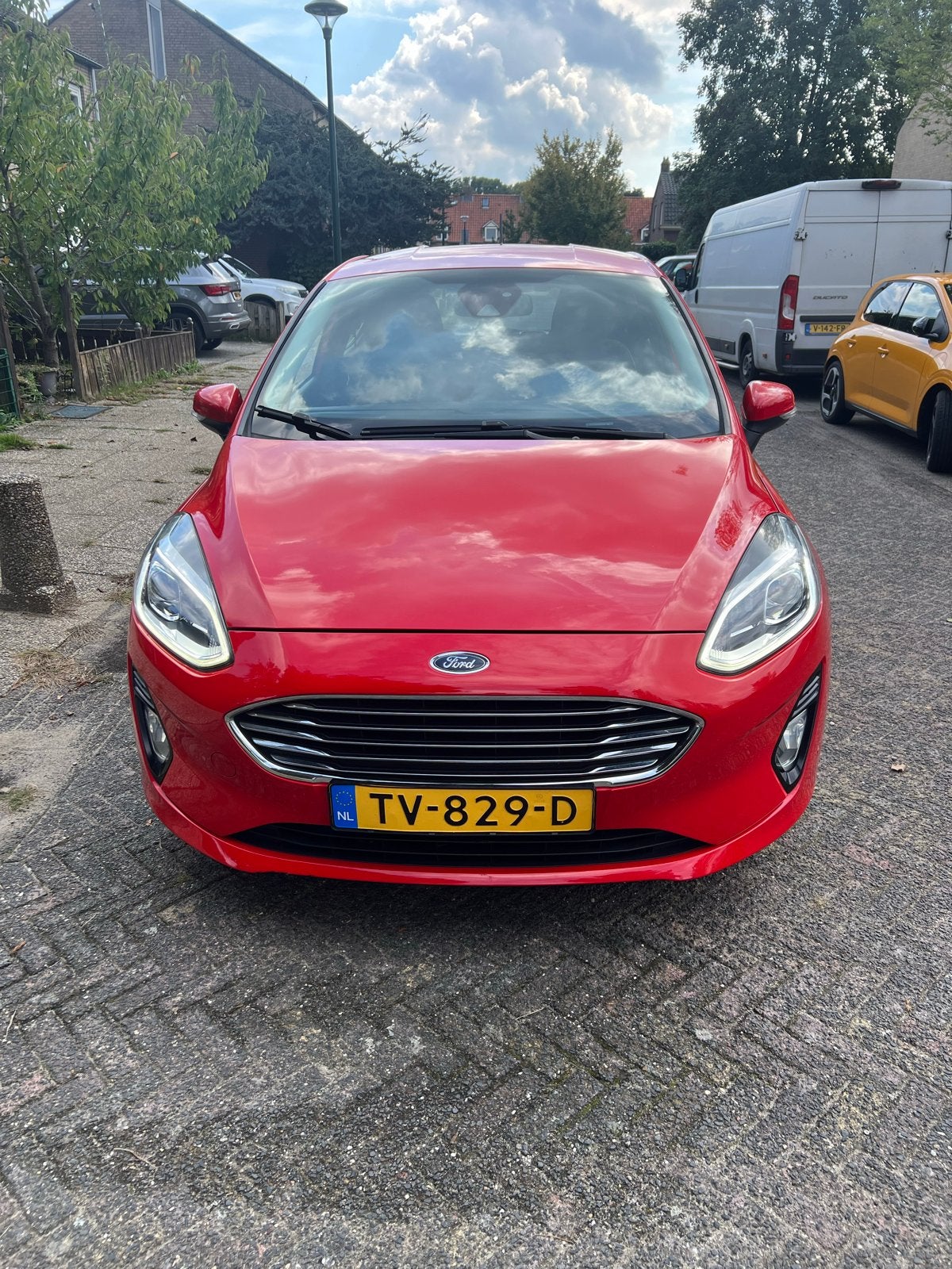Ford Fiësta 1.0 Ecoboost 100pk Aut 5dr 2018 Rood, Auto's, 15 km/l, 620 kg, 49 €/maand, Origineel Nederlands