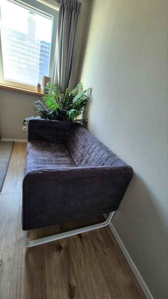 Grijs tweepersoonsbankje - Comfortabel en compact, Ophalen, 75 tot 100 cm, Tweepersoons, Minder dan 150 cm
