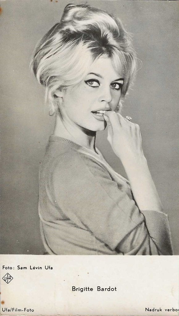 Filmsterren ansichtkaart Brigitte Bardot, Verzamelen, Verzenden, 1960 tot 1980, Ongelopen, Sterren en Beroemdheden