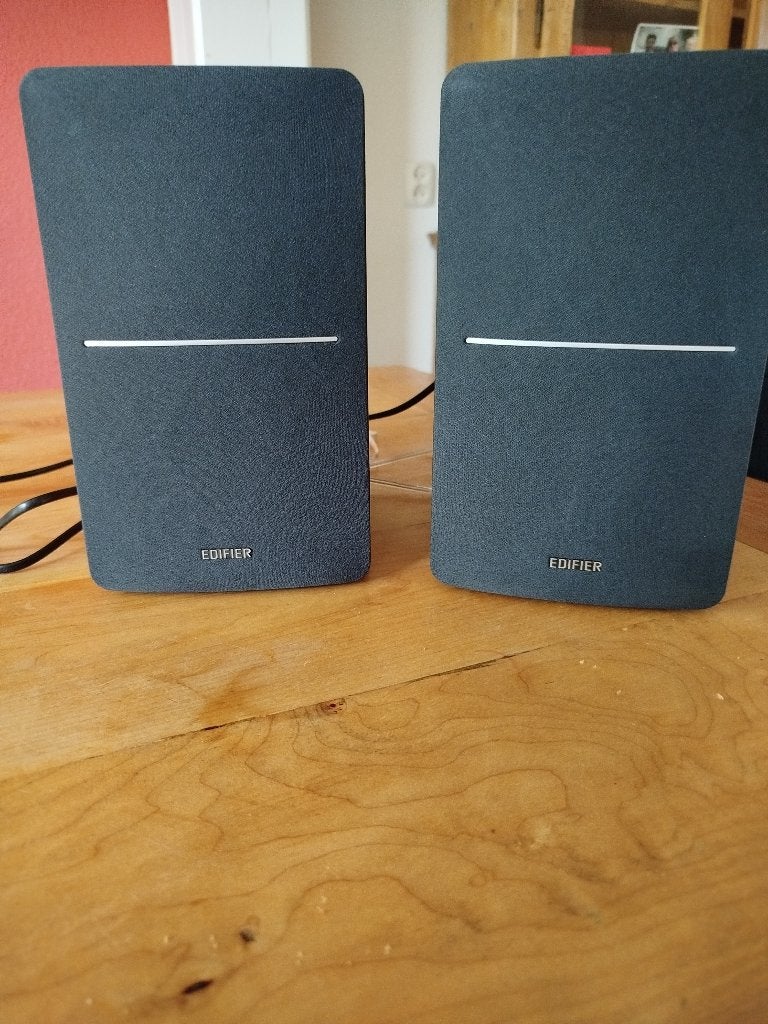 Edifier bluetooth speakers r1280bds