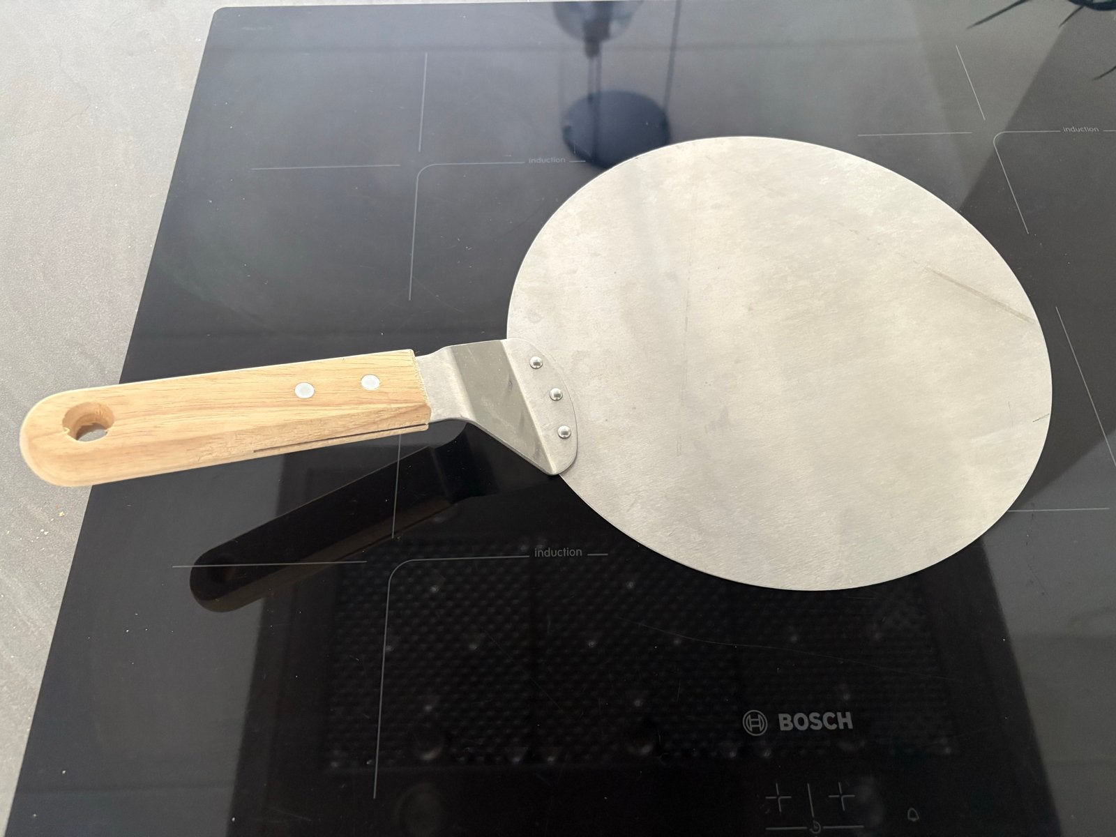 Metalen pizzaschep met houten handvat, Overige typen, Zilver, Ophalen of Verzenden, Zo goed als nieuw