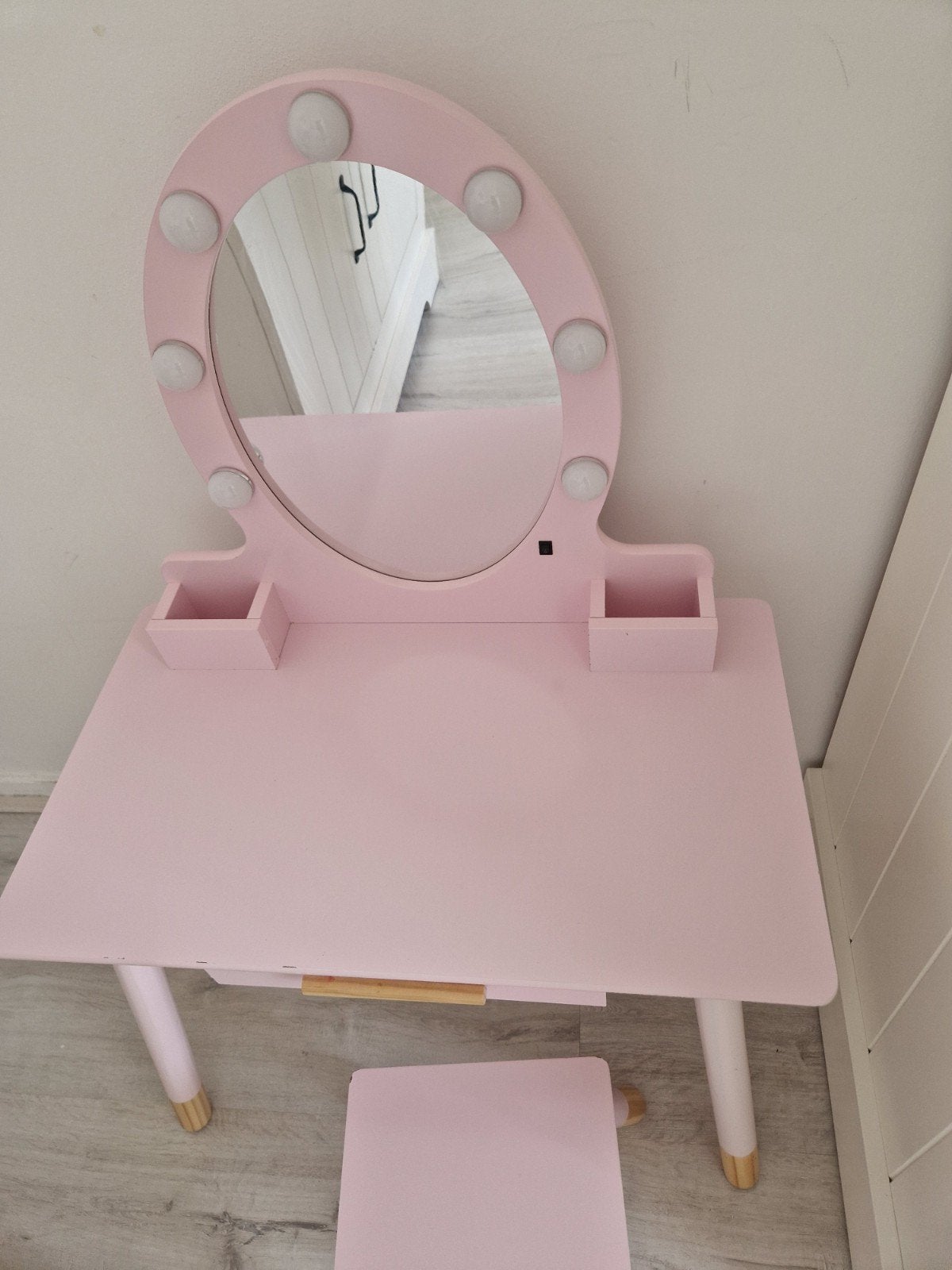 Roze Kinder Kaptafel met Krukje en Verlichting, Minder dan 50 cm, Ophalen of Verzenden, Zo goed als nieuw, Minder dan 100 cm