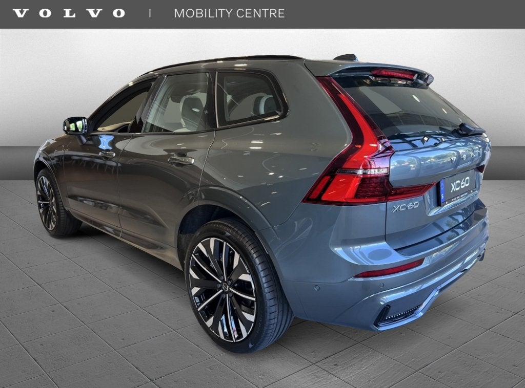 Volvo XC60 XC60 T6 AWD Ultra Dark | TE BESTELLEN! |, Auto's, Volvo, Automaat, 4 cilinders, Leder, XC60