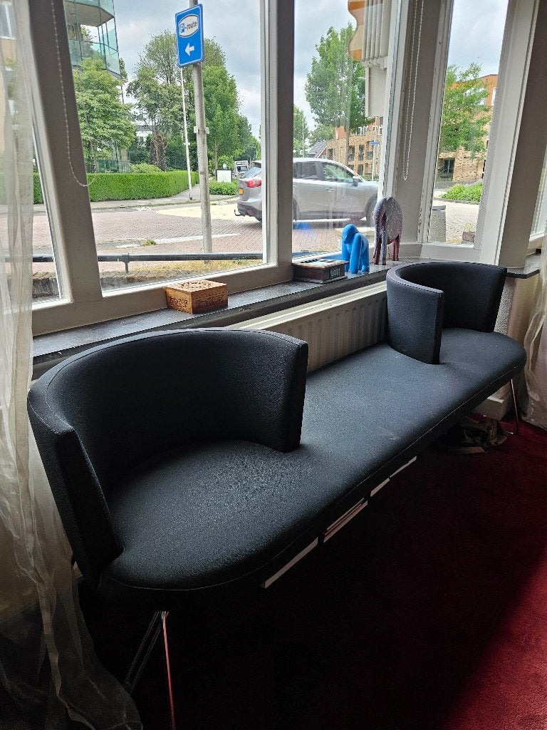 moderne wachtkamerbank, Ophalen, Gebruikt