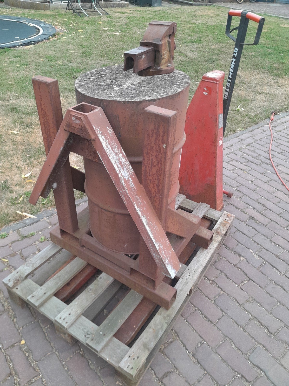 frontgewicht met accord bok aansluit, gewicht ongeveer 350kg, Doe-het-zelf en Verbouw, Ophalen, Gebruikt, Bankschroef, Overige merken