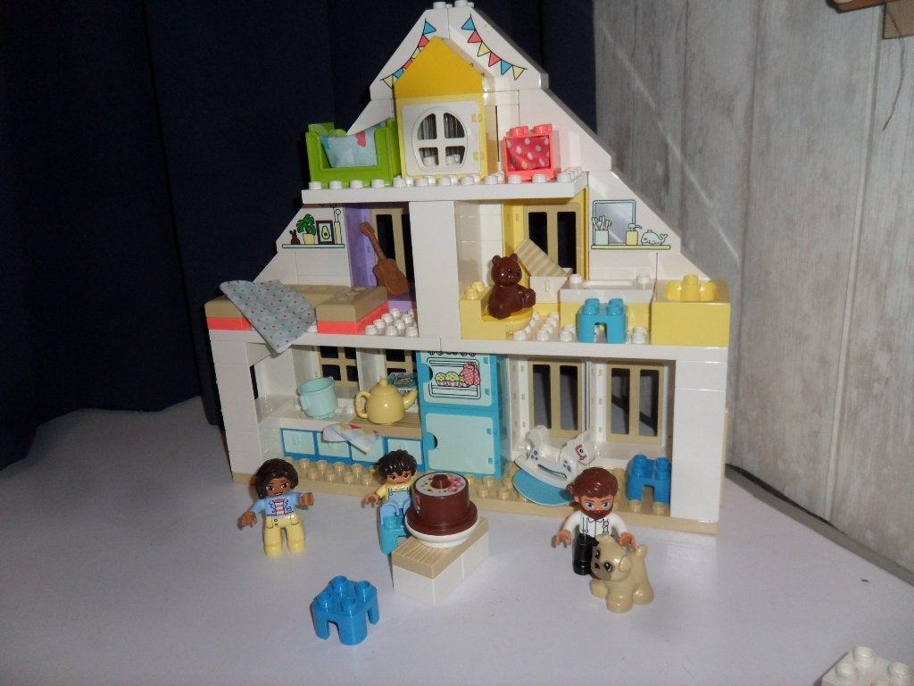 Duplo Speelhuis Compleet met alle dekentjes, Kinderen en Baby's, Speelgoed | Duplo en Lego, Zo goed als nieuw, Duplo, Complete set