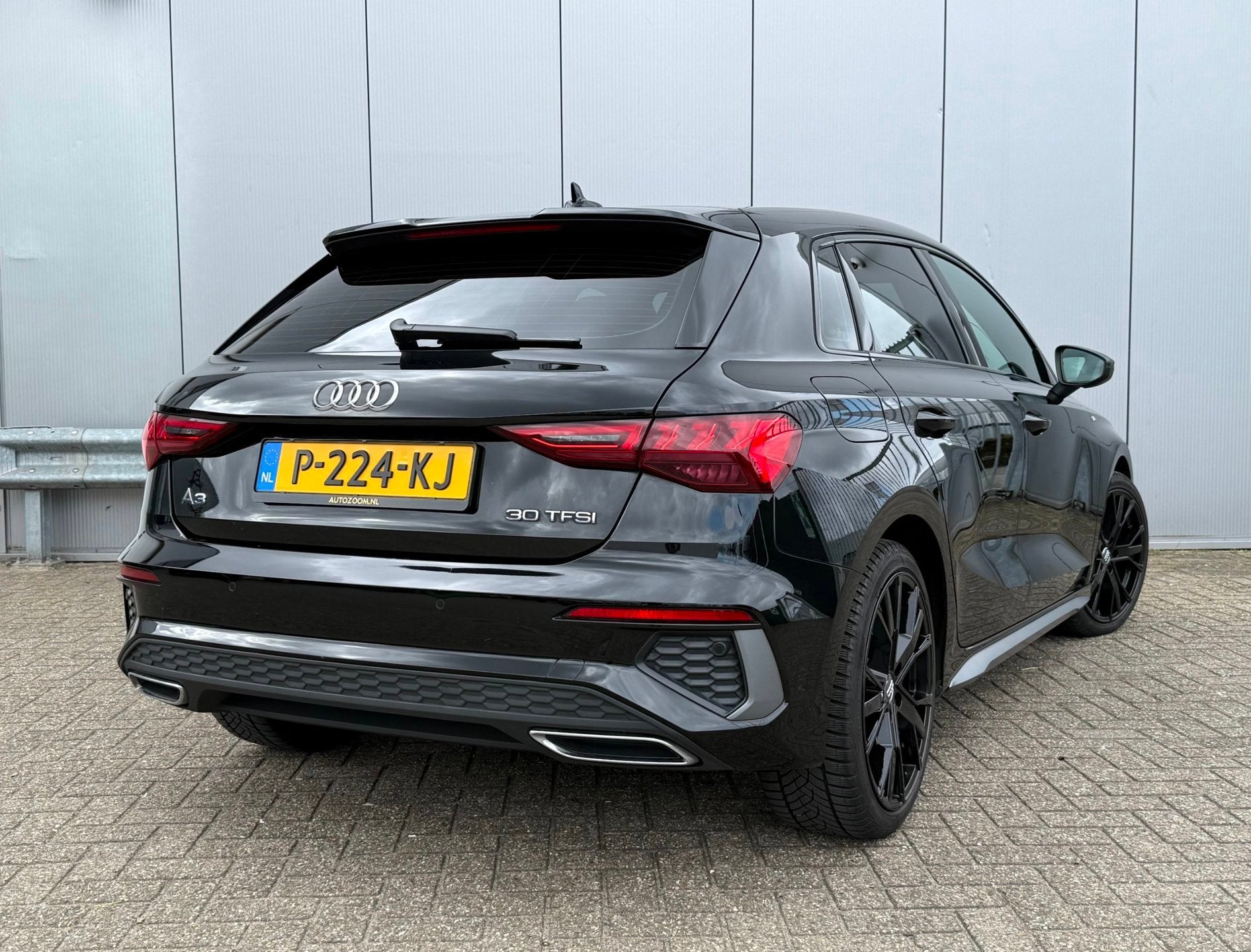 Audi A3 Sportback 30 TFSI S-edition | Automaat | S-Line 2x |, Auto's, Audi, Gebruikt, Leder en Stof, Origineel Nederlands, Bedrijf