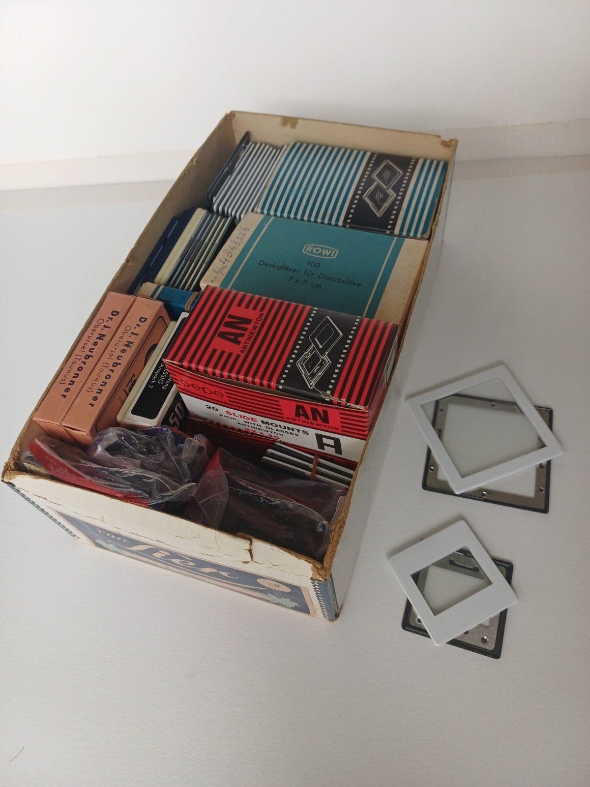 GRATIS ophalen - diaraampjes 6x6cm & kleinbeeld, Ophalen, Overige typen
