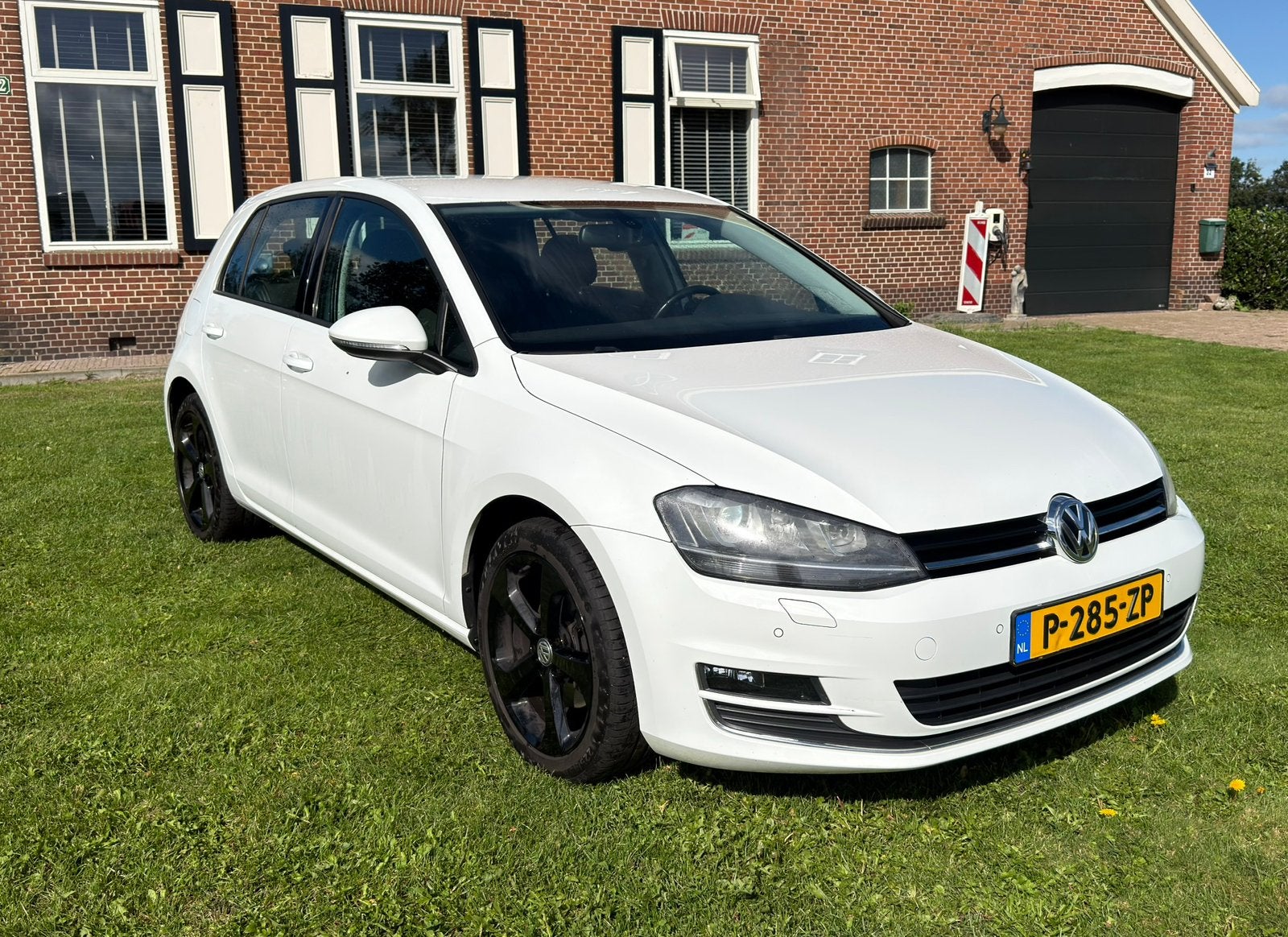 Volkswagen Golf 1.4 TSI 5D 2013 Wit stoelverwarming cruise, Auto's, Voorwielaandrijving, 4 cilinders, Handgeschakeld, 19 km/l